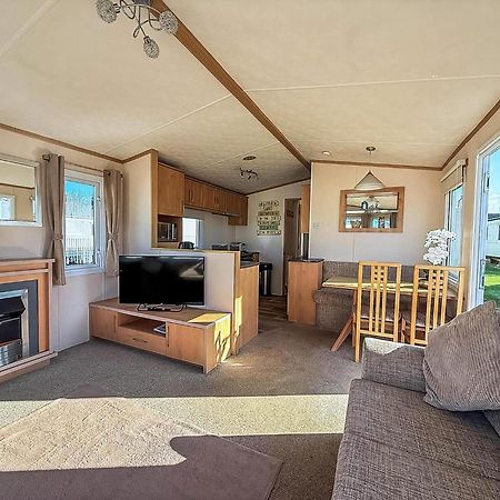 Lovely 6 Berth Caravan For Hire At Manor Park In Hunstanton Norfolk Ref 23044S Eksteriør billede