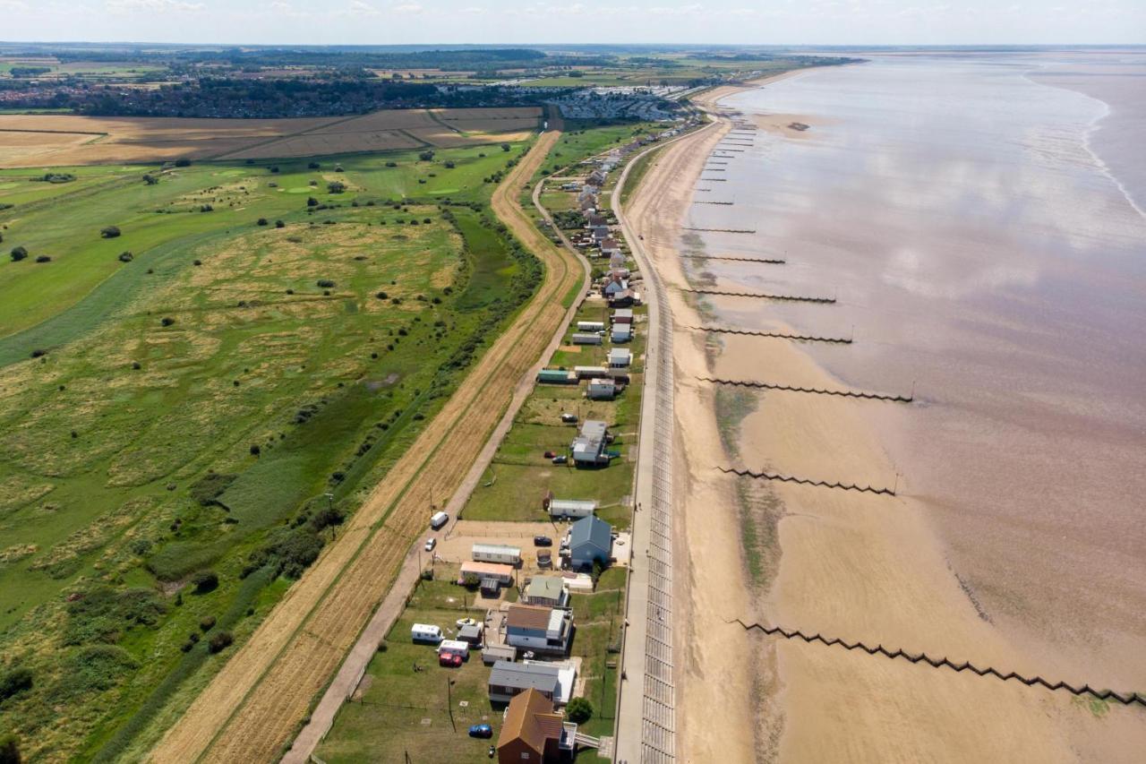 Lovely 6 Berth Caravan For Hire At Manor Park In Hunstanton Norfolk Ref 23044S Eksteriør billede
