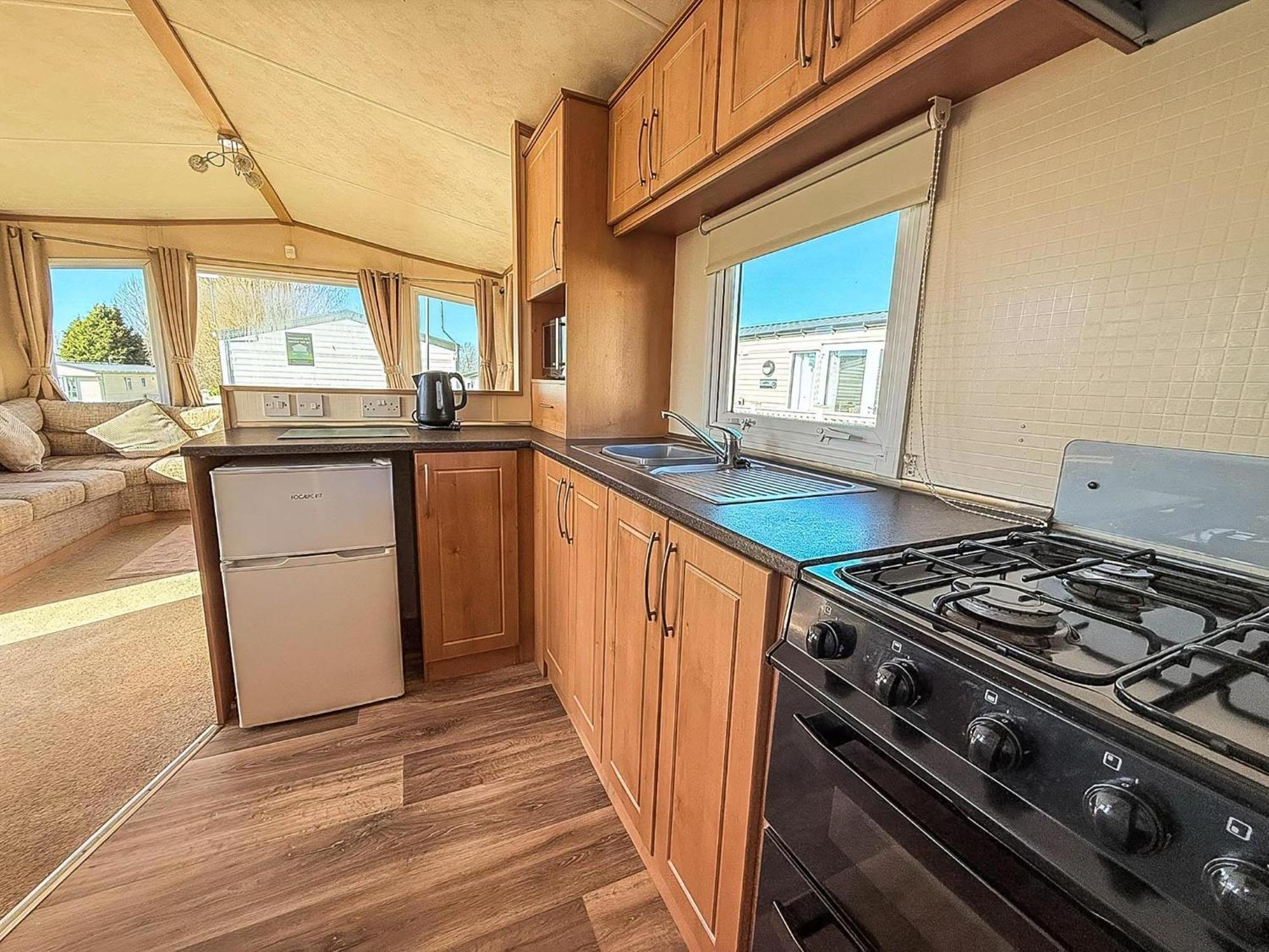Lovely 6 Berth Caravan For Hire At Manor Park In Hunstanton Norfolk Ref 23044S Eksteriør billede